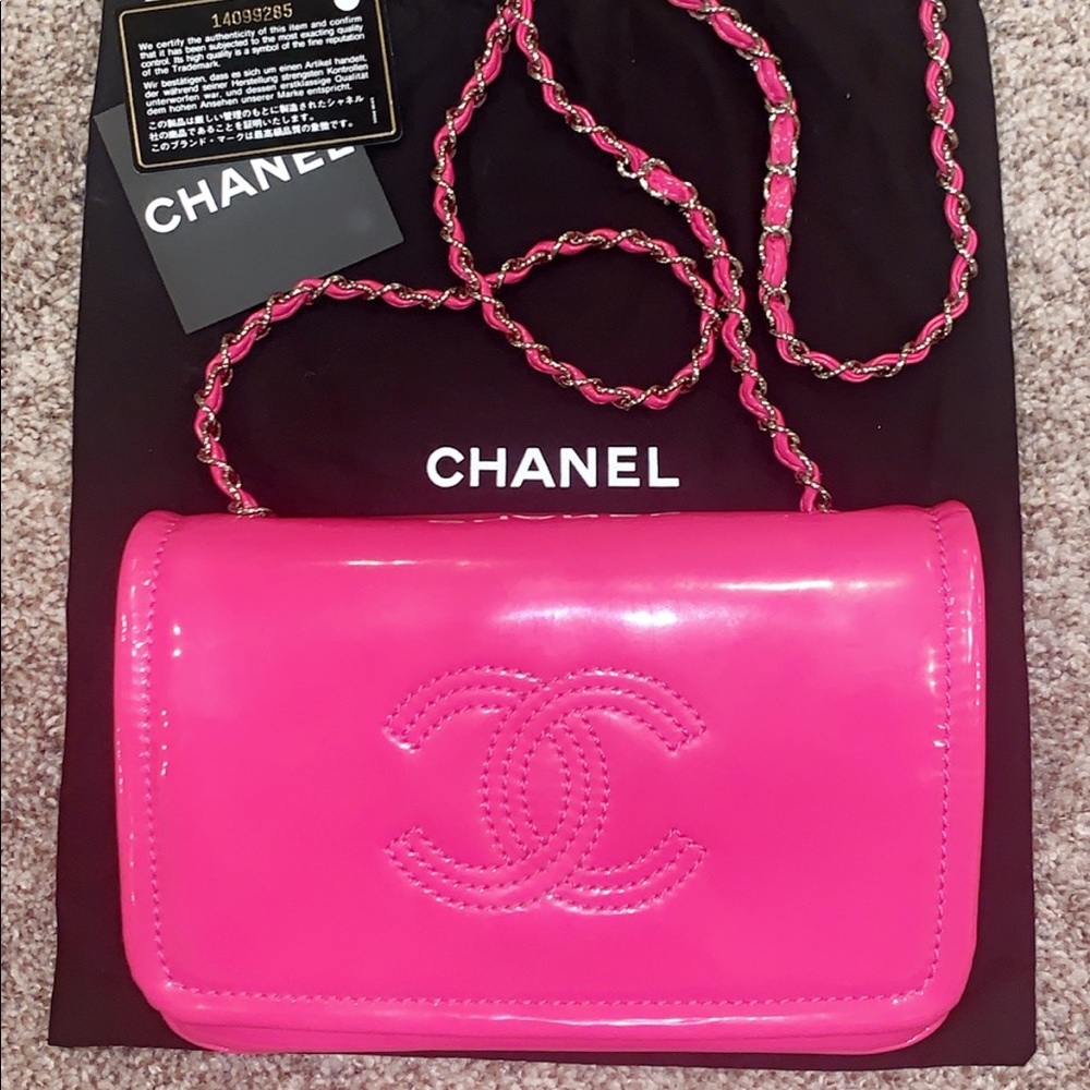 **SOLD** HOT PINK Patent Leather Chanel Bag